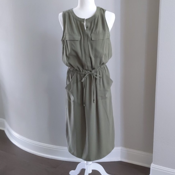 Merona Dresses & Skirts - Merona midi utility dress